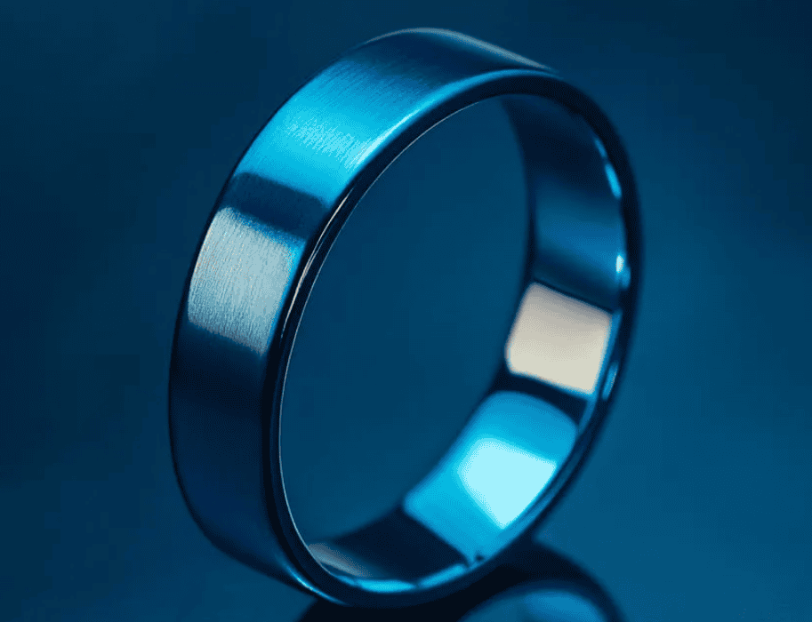 Blue gold ring