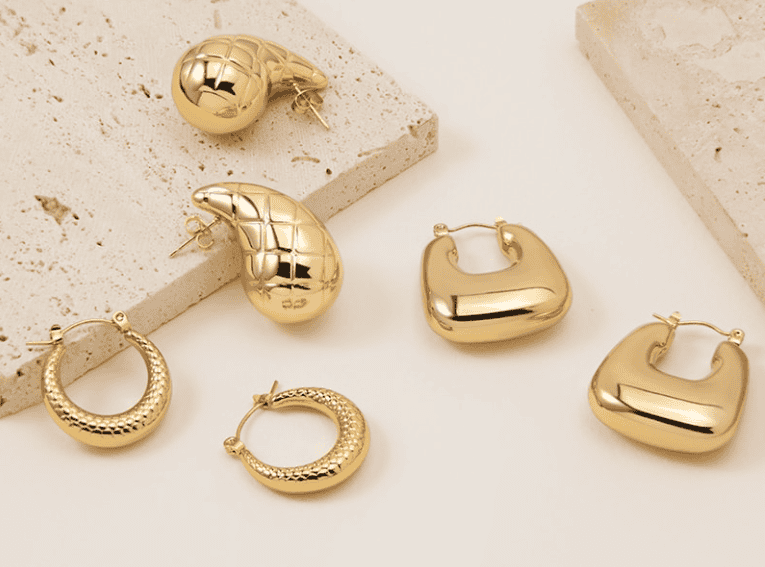 Brass looks like red gold