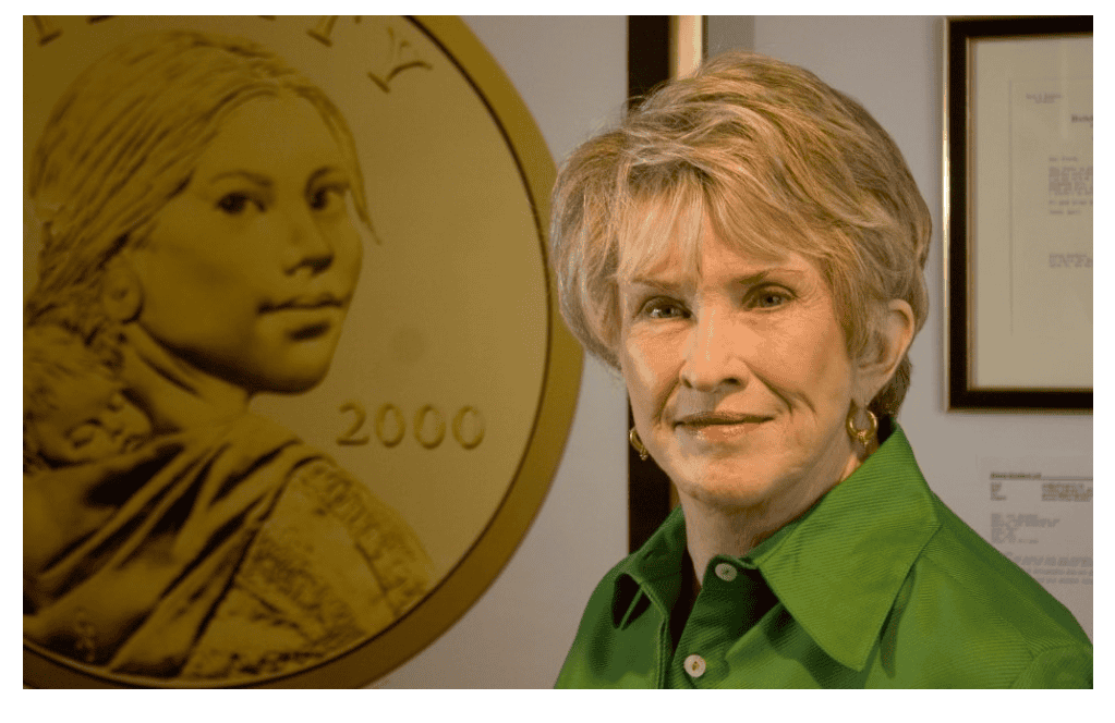 Glenna Goodacre designed the Sacajawea Dollar coin Glenna Goodacre designed the Sacajawea Dollar coin